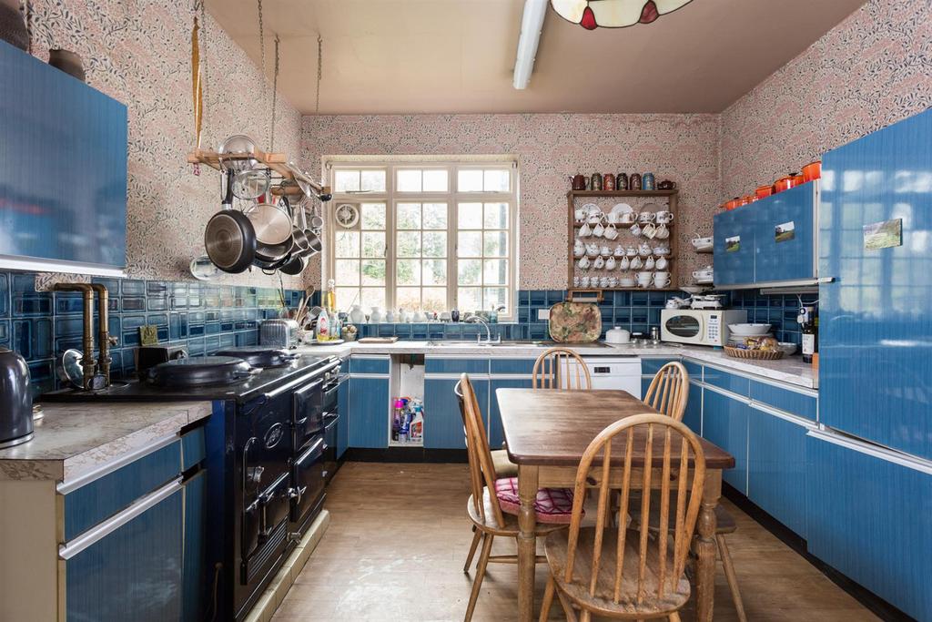 Kitchen / Breakfast Room