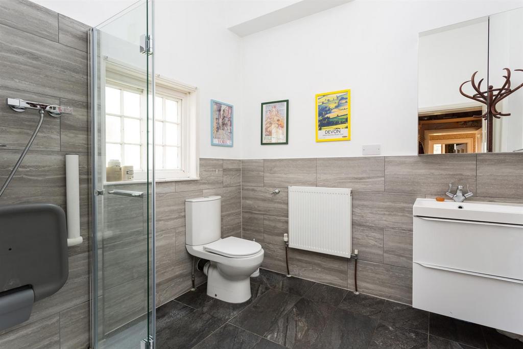 Downstairs Bathroom