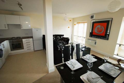 2 bedroom flat to rent - Stanningley Road