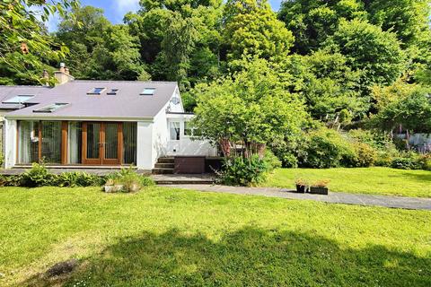 2 bedroom cottage for sale, Ty Celynnen, Glyn-Y-Mel Road, Lower Town, Fishguard