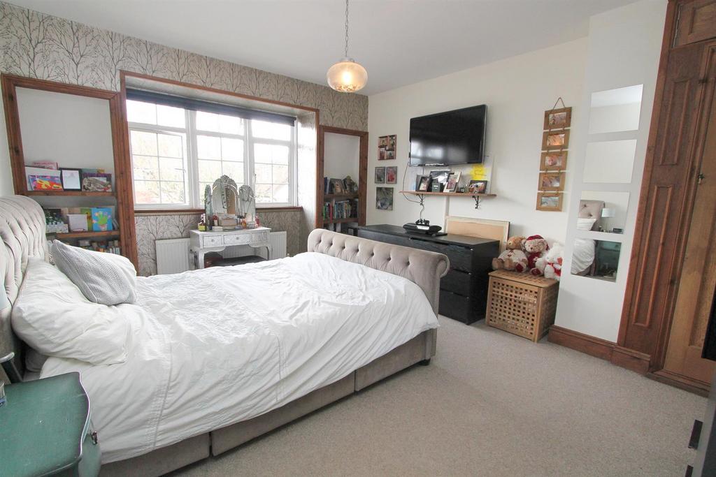 Bed 1.jpg