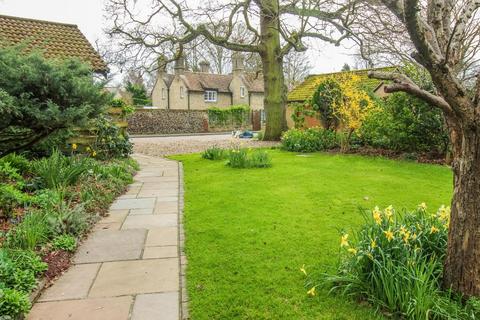 4 bedroom detached house for sale, Church Lane, Abington, Cambridge