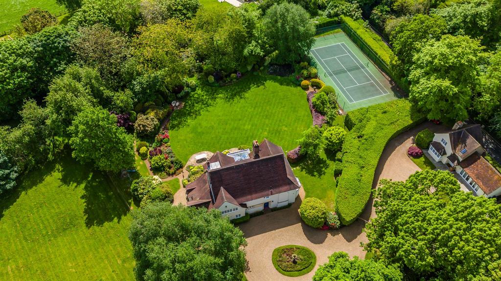 Elmore Road, Chipstead, Coulsdon 6 bed detached house for sale £2,250,000