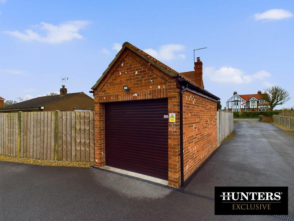 CAM03696 G0-PR0023-STILL042.jpg