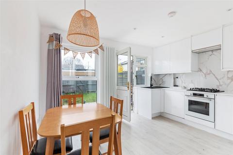24 Willmore End, London, SW19 3DF