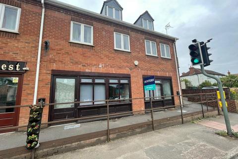 Flat 1b, 27 High Street, Cam, Dursley, GL11 5LA