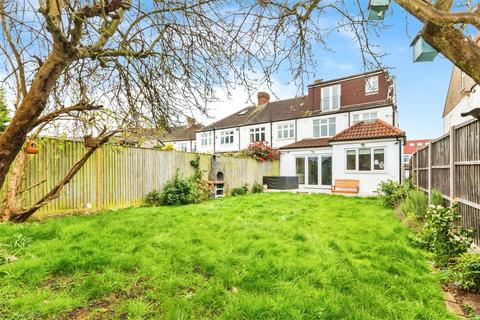4 bedroom end of terrace house for sale, Westway, Raynes Park SW20