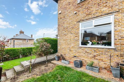 10 Hunston Road, Morden, SM4 6NF
