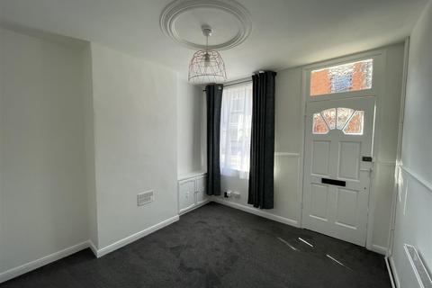 2 bedroom terraced house for sale, Lorrimer Road, Leicester