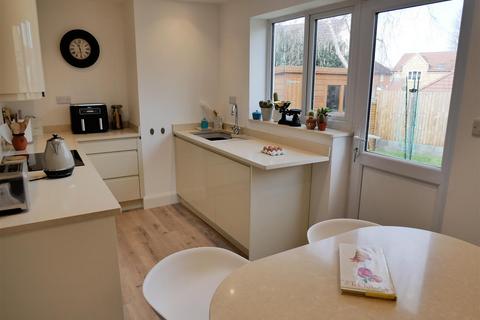 4 bedroom semi-detached house for sale, Wenhill Heights, Calne