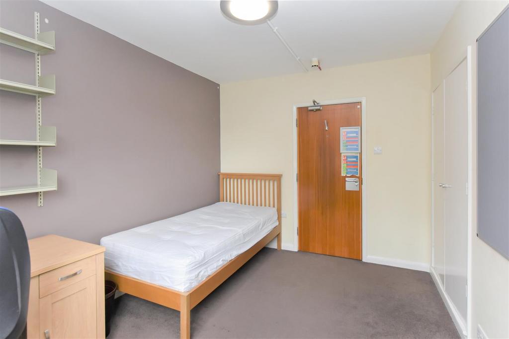 BMS0202-S-Room 17 Martindale (3).jpg