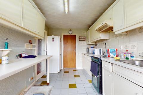 7 Ridgeway Gardens, Bristol, BS14 9PF