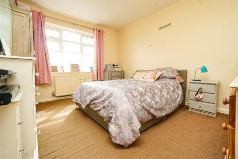2 bedroom flat for sale, Hardwicke Road, Hastings