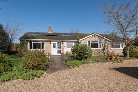 5 bedroom detached bungalow for sale, Tackers, The Street, Whatfield