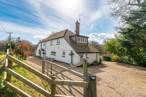 4 bedroom detached house for sale - Bohemia Cottage, Merstone Lane