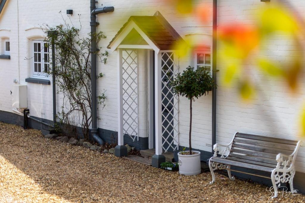 Bohemia Cottage