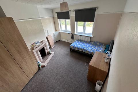 2 bedroom flat to rent - Oxford Road, Gerrards Cross, SL9