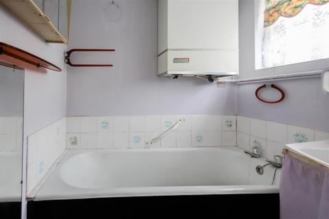 54 Queens Road, Burnham-on-crouch, CM0 8DY