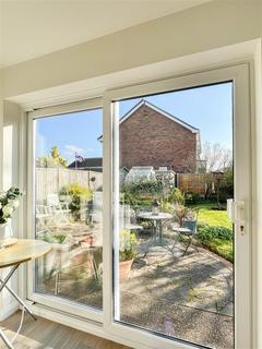 102 Maple Way, Burnham-on-crouch, CM0 8TS