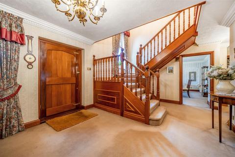 6 bedroom detached house for sale, The Chase, Kingswood