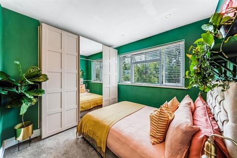 33a Woodland Road, Chingford, London, E4 7ET