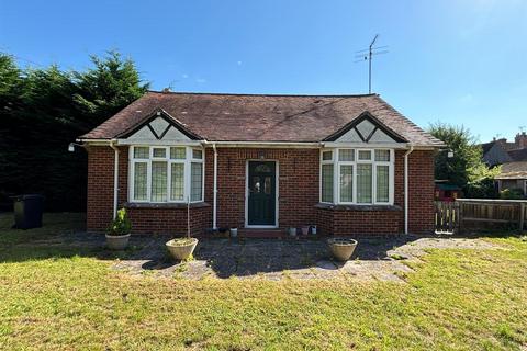 4 bedroom detached bungalow for sale, Castle Grounds, Devizes