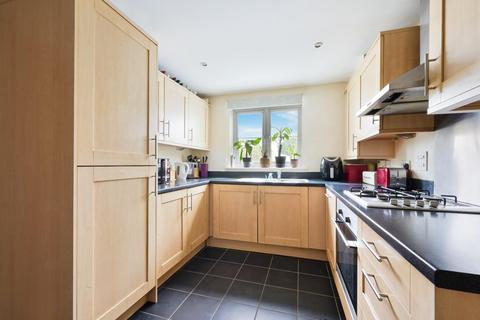 4 bedroom end of terrace house for sale - Egmont Mews, Ewell