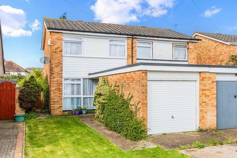 3 bedroom semi-detached house for sale - Larch Crescent, Ewell
