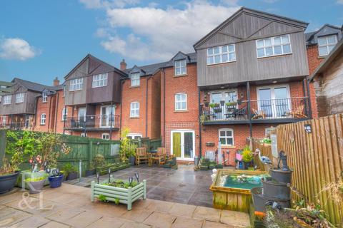 4 bedroom semi-detached house for sale, Brooks Close, Donisthorpe, Swadlincote