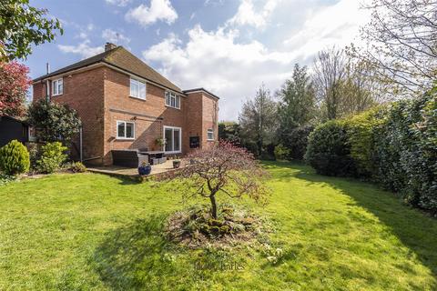 4 bedroom detached house for sale, Exeter Close, Tonbridge