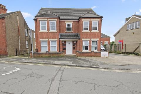 1 bedroom flat for sale, Palace Gate, Irthlingborough, Wellingborough