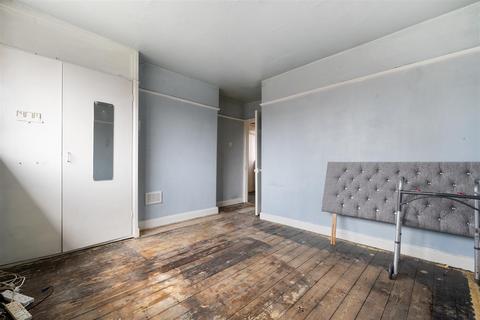 15 Barnard Road, Manchester, M18 7RE