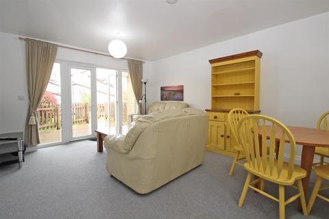 2 bedroom end of terrace house for sale, Creek Gardens, Wootton Bridge, Ryde