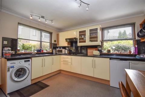 Flake How Beacon Street, Penrith, CA11 7UA