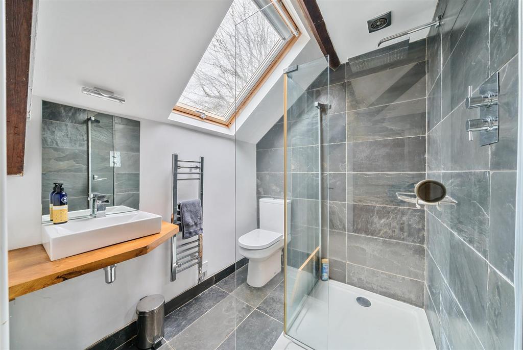 Bedroom 1 ensuite