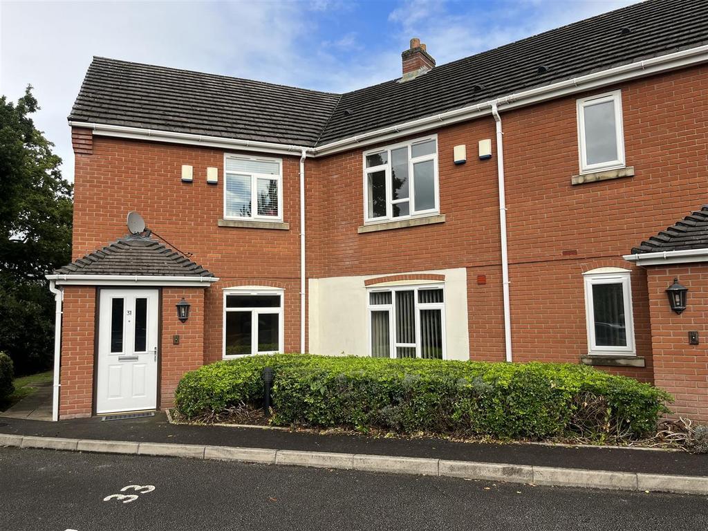 Thimble End Court, Sutton Coldfield 2 bed flat £200,000