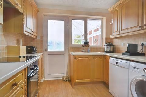 3 bedroom chalet for sale - Pioneer Road, Sprowston