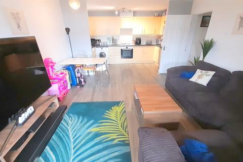 2 bedroom apartment for sale - 15 Stone Close, Hamworthy, Poole, BH15