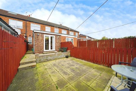 3 bedroom terraced house for sale - Bromwich Road, Willerby, Hull
