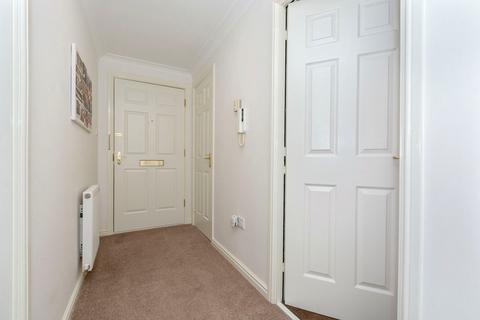 2 bedroom flat for sale, Simpson Square, Perth, PH1