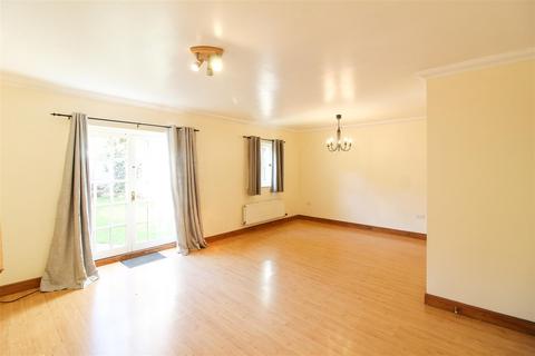 4 bedroom end of terrace house to rent, Williamson Drive, Ripon