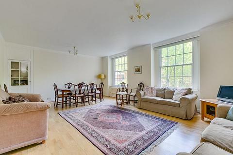 4 bedroom flat for sale, North End House, Fitzjames Avenue, London, W14