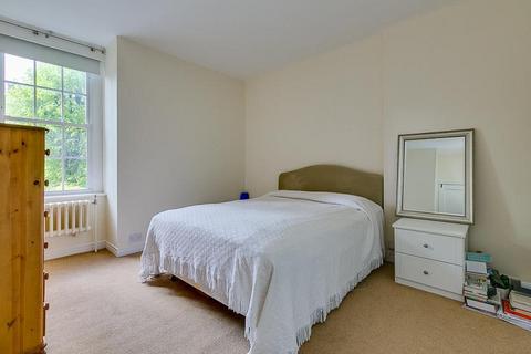 4 bedroom flat for sale, North End House, Fitzjames Avenue, London, W14