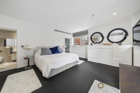 2 bedroom apartment for sale, Pavilion Court, Grosvenor Waterside, London SW1W