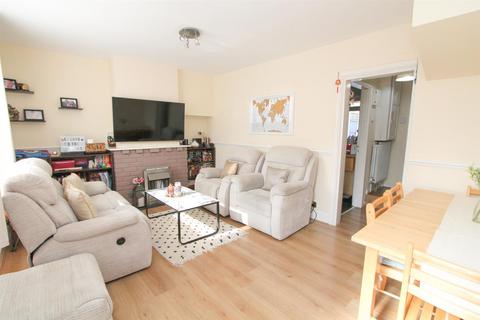 3 bedroom terraced house for sale, Titchfield Road, Carshalton SM5