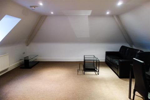 1 bedroom flat to rent, 26 Old Hall Gardens, Solihull B90