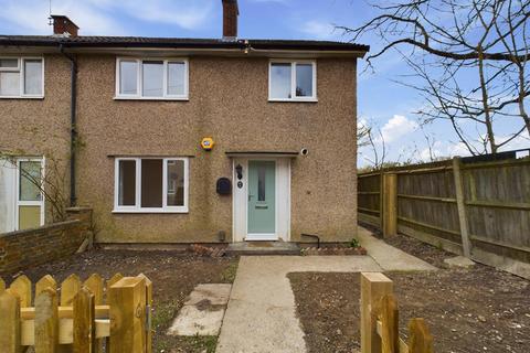3 bedroom end of terrace house for sale - Woodside Road, Crawley