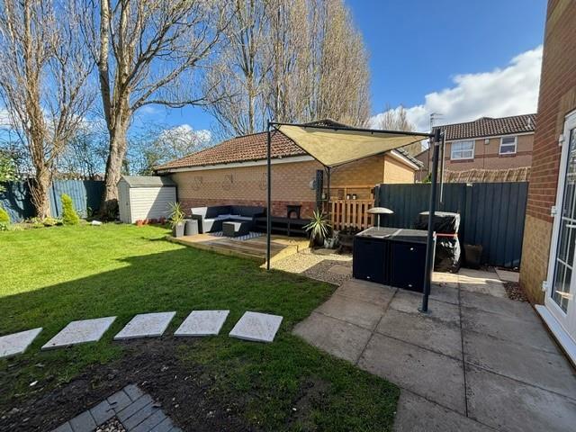 REAR GARDEN SHOT - MICK SENT.jpg