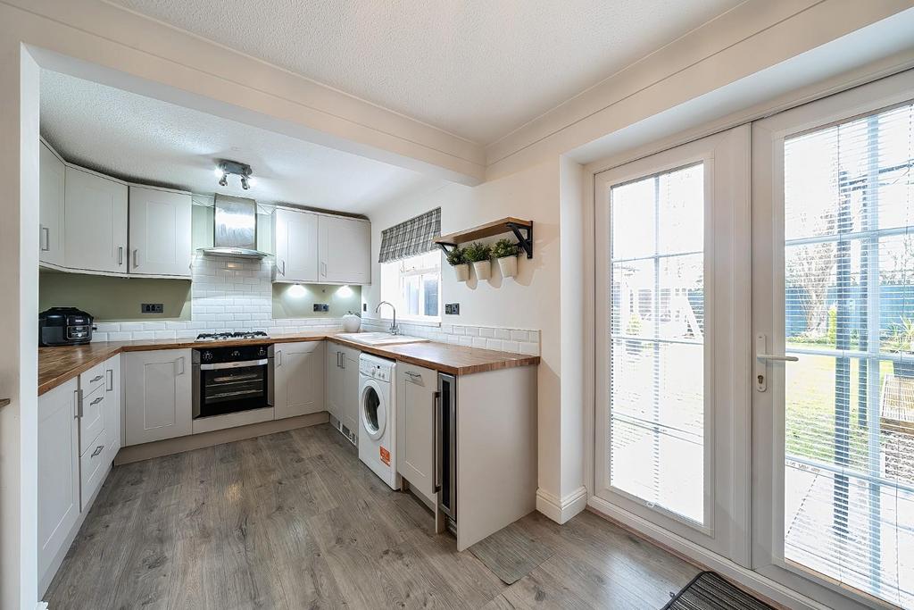 Kitchen .jpg