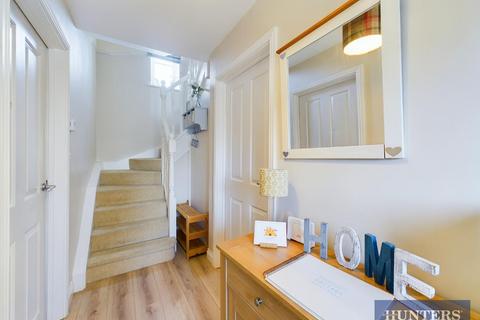 2 bedroom end of terrace house for sale, Sunrise Drive, The Bay, Filey